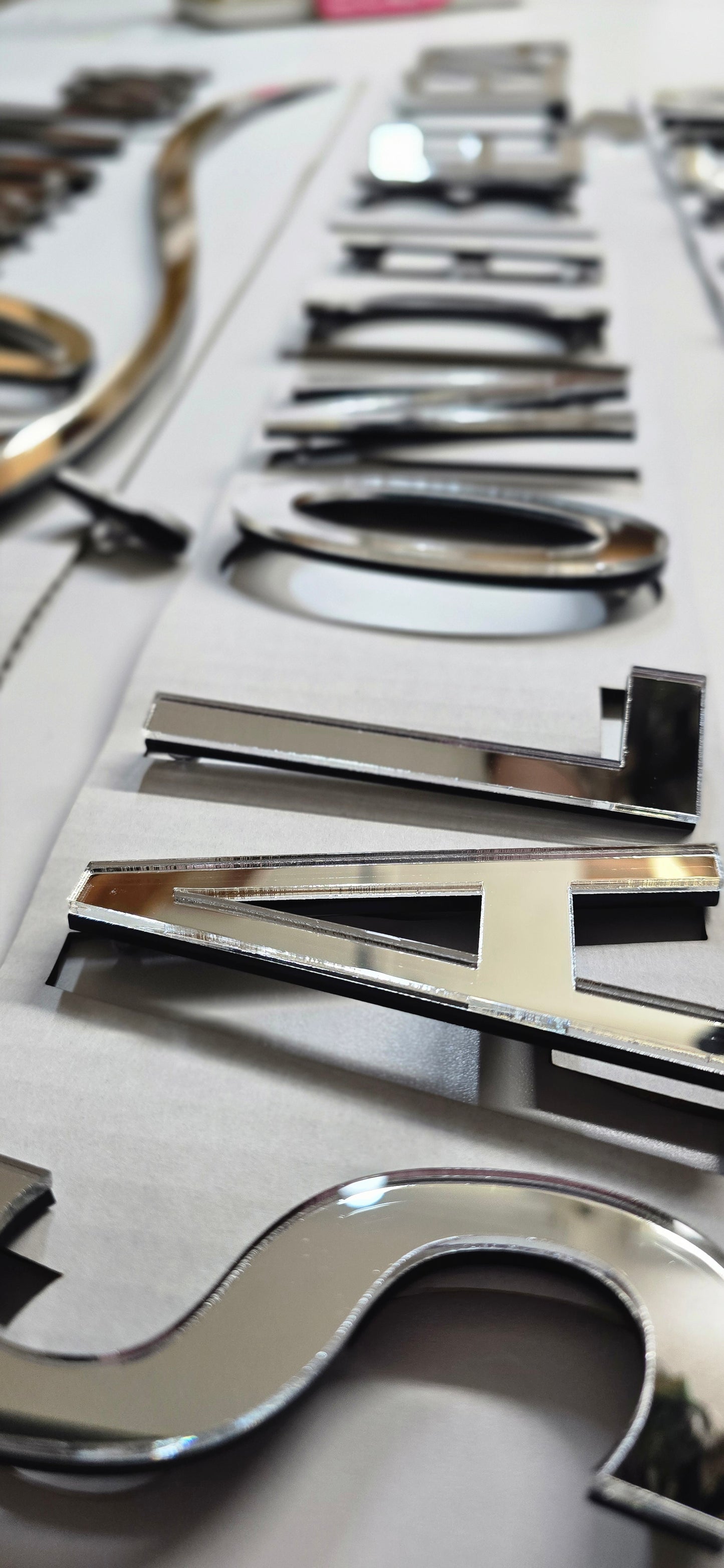 Custom Layered Beauty Salon Logo| mirror layered sign